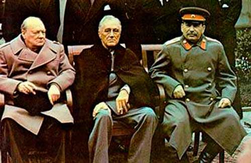 Черчилль, Рузвельт и Сталин на Ялтинской конференции