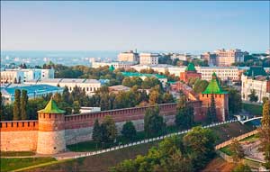 Вид на Нижегородский кремль с Ильинской горы Вид на Нижегородский кремль с Ильинской горы