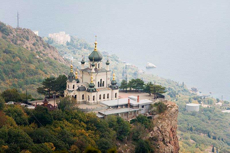 Вид на Церковь Воскресения Христова