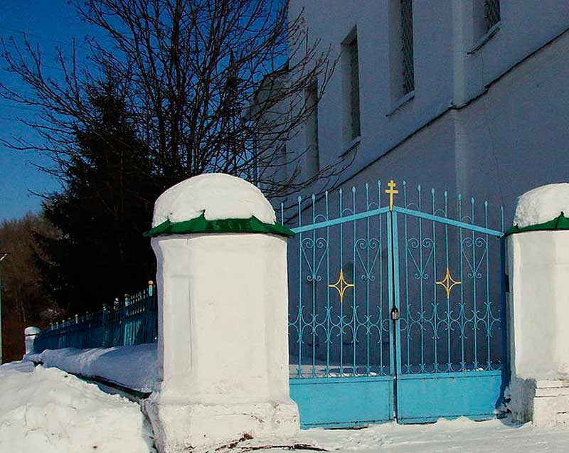 Ограда церкви