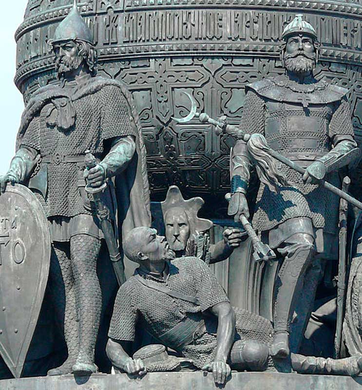 Велес (за фигурой лежащего татарина) Велес (за фигурой лежащего татарина)