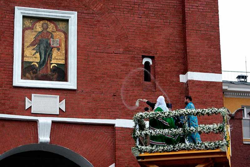 Церемония освящения надвратной иконы на Спасской башне Кремля Церемония освящения надвратной иконы на Спасской башне Кремля