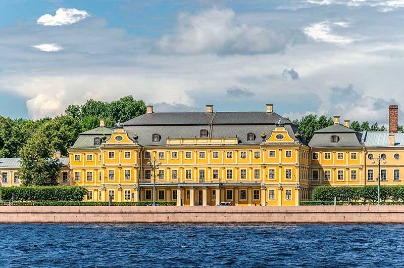Меншиковский дворец