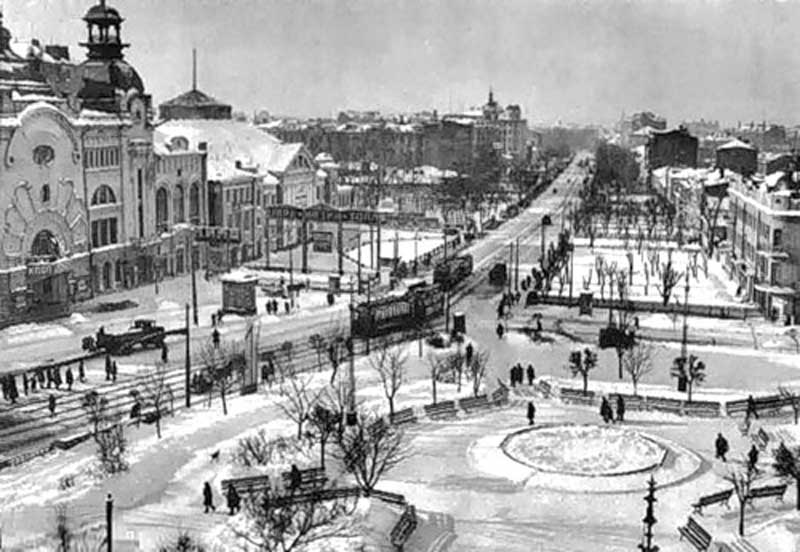 Фотография 1929 г. Слева театр Омона, за ним купол цирка Никитиных Фотография 1929 г. Слева театр Омона, за ним купол цирка Никитиных