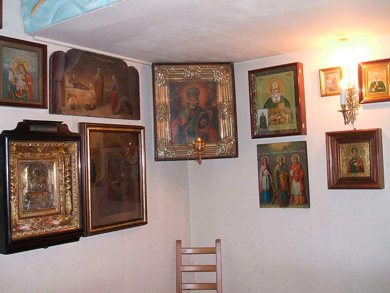 Внутри церкви