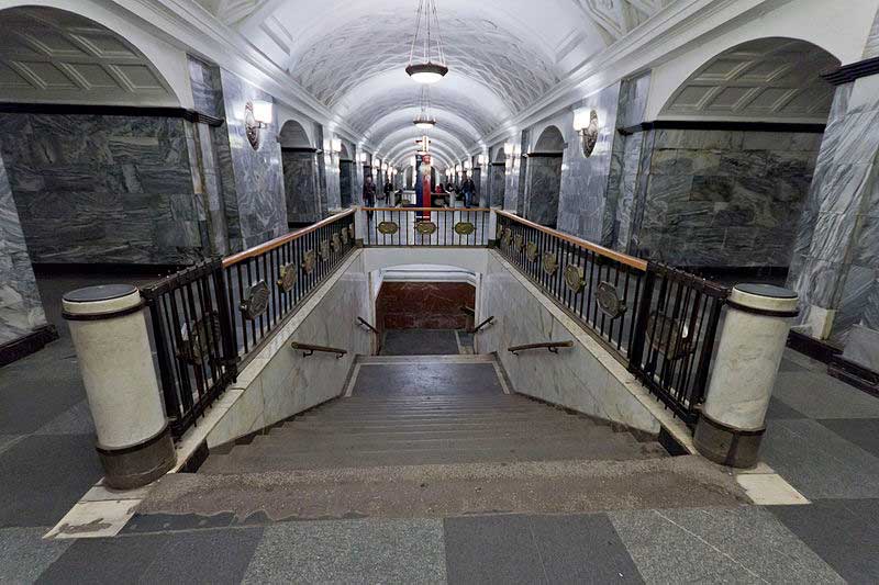 Переход на Кольцевую линию Переход на Кольцевую линию