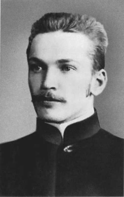 В. К. Олтаржевский—автор генерального плана и главный архитектор выставки в 1935—1938 годах. Фото начала XX в. В. К. Олтаржевский—автор генерального плана и главный архитектор выставки в 1935—1938 годах. Фото начала XX в.