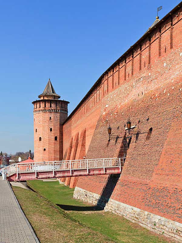 Маринкина башня кремля Маринкина башня кремля