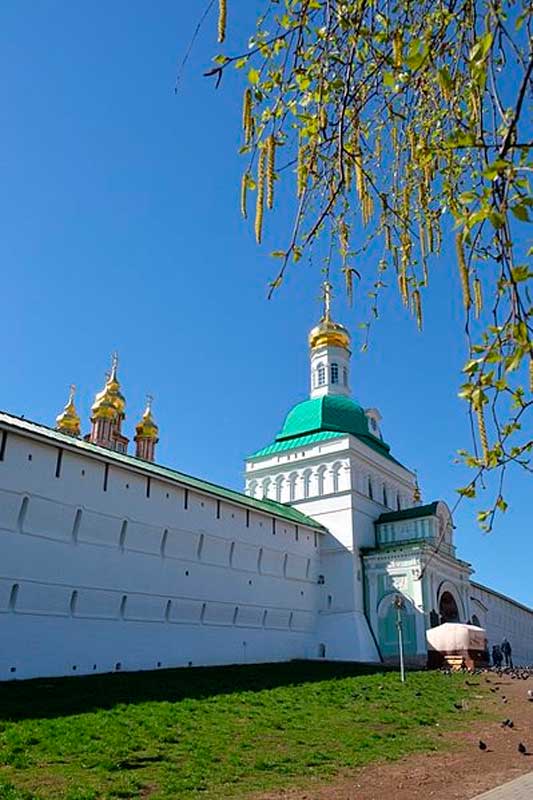 Красная башня Красная башня
