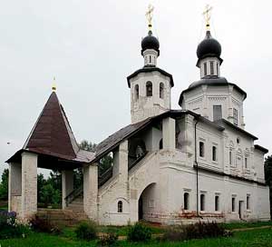 Церковь Смоленской иконы Божией Матери в селе Бородино (2012-06-10). Церковь Смоленской иконы Божией Матери в селе Бородино (2012-06-10).