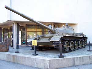 Средний танк Т-62 образца 1962 года, музей Великой Отечественной войны, Киев