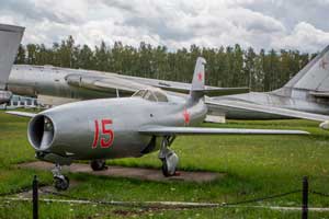 Истребитель Як-23