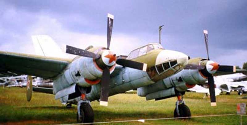 Бомбардировщик Ту-2 Бомбардировщик Ту-2