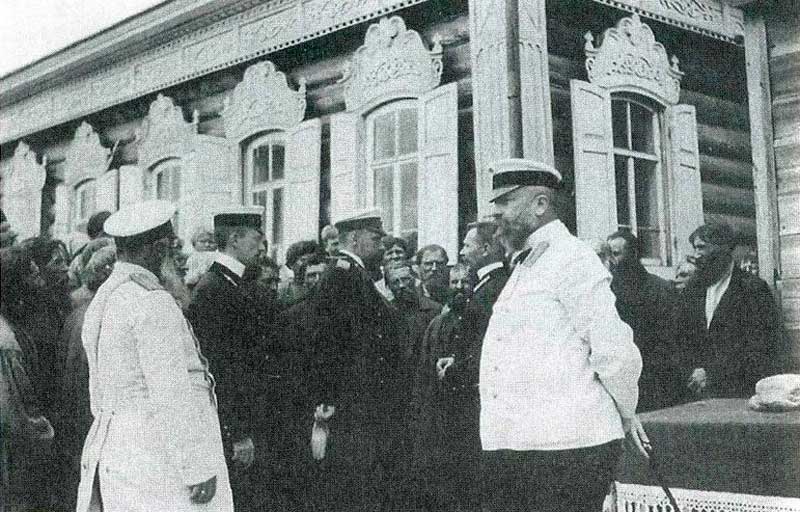 Памятник П. А. Столыпину в Саратове Памятник П. А. Столыпину в Саратове