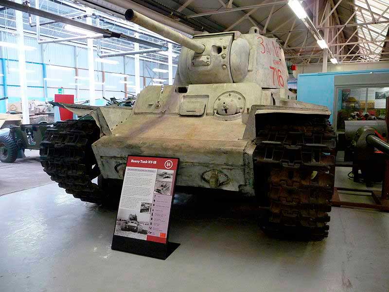 Танк КВ-1 с литой башней в танковом музее Бовингтона, Великобритания Танк КВ-1 с литой башней в танковом музее Бовингтона, Великобритания
