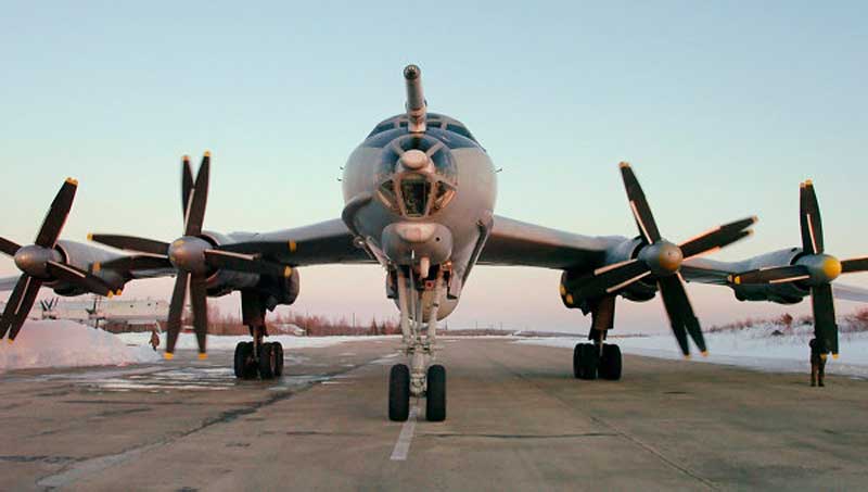 Дальний противолодочный самолёт Ту-142 Дальний противолодочный самолёт Ту-142