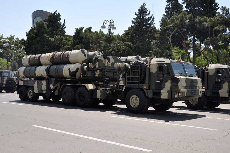 Комплекс С-300 ПМУ2 Фаворит на параде в Баку 26 июня 2011 г.