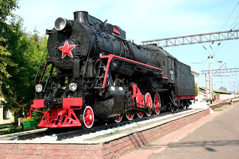 Паровоз-памятник серии Л в Муроме