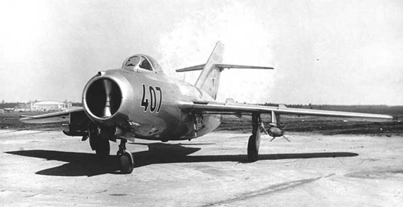 МИГ-15Пбис (СП-1) Истребитель-перехватчик. МИГ-15Пбис (СП-1) Истребитель-перехватчик.