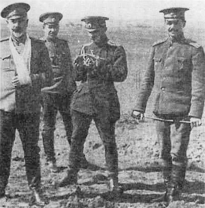 Командир дивизии после ранения в марте 1916 года Командир дивизии после ранения в марте 1916 года
