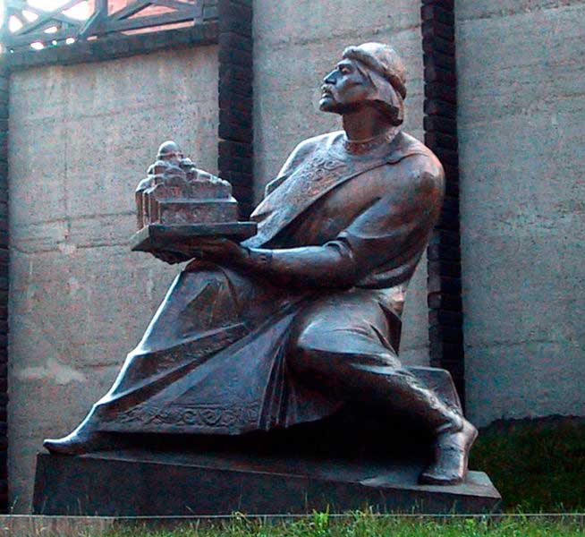 Памятник в Киеве