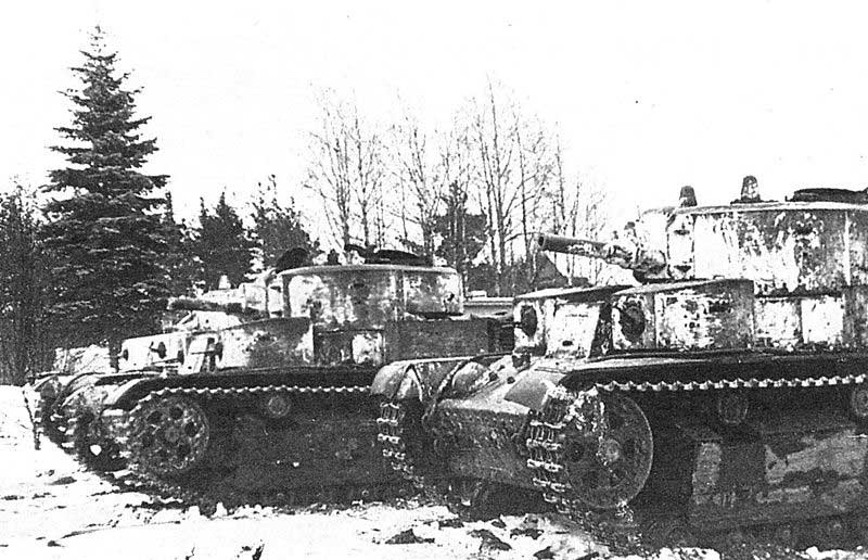 Т-28 на огневом рубеже. Карелия, январь 1940 года Т-28 на огневом рубеже. Карелия, январь 1940 года
