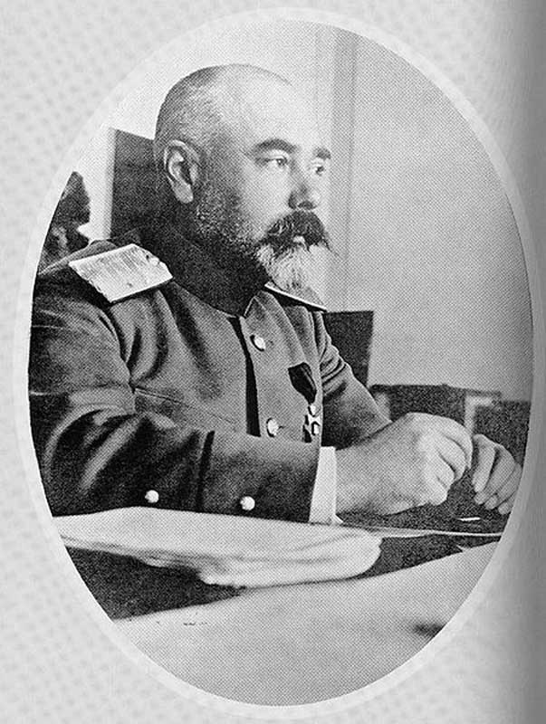 Деникин в 1917 году Деникин в 1917 году