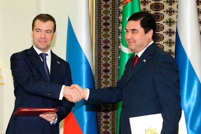 Дмитрий Медведев и Президент Туркменистана Гурбангулы Бердымухамедов Дмитрий Медведев и Президент Туркменистана Гурбангулы Бердымухамедов
