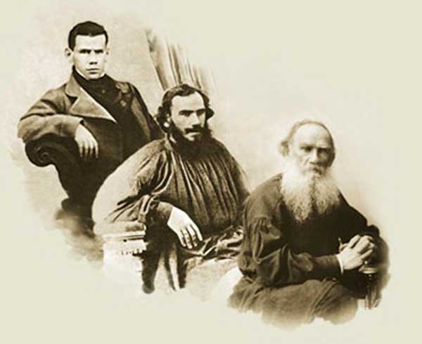 Л. Н. Толстой в юности, зрелости, старости Л. Н. Толстой в юности, зрелости, старости