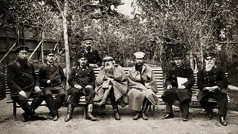 Д. И. Менделеев и П. А. Замятченский на Кушвинском металлургическом заводе. 1899