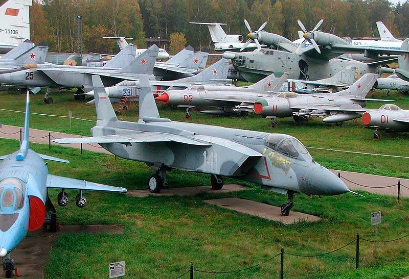 Второй лётный экземпляр (изделие 48-3) в Центральном музее ВВС России