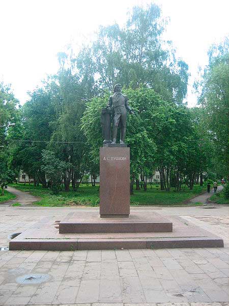 Памятник А. С. Пушкину в Пушкинском сквере