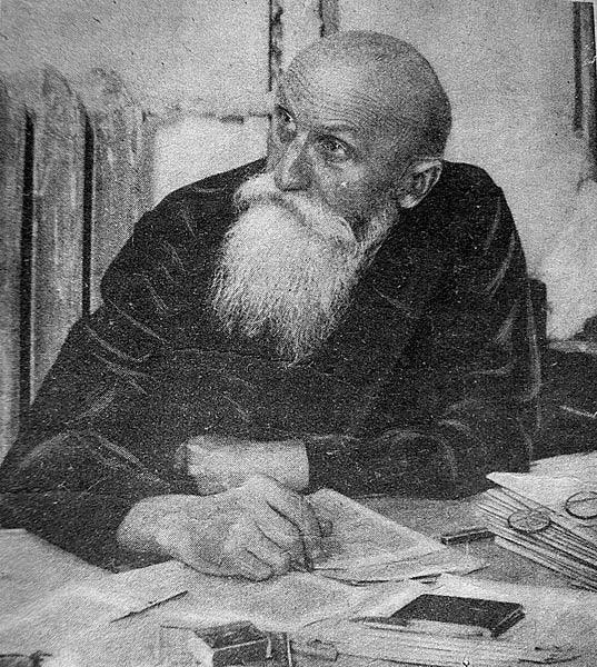 Иван Гаврилович Бухарин, отец Николая Бухарина, 1926 г. Иван Гаврилович Бухарин, отец Николая Бухарина, 1926 г.