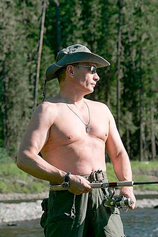 Путин рыбачит в Туве Путин рыбачит в Туве