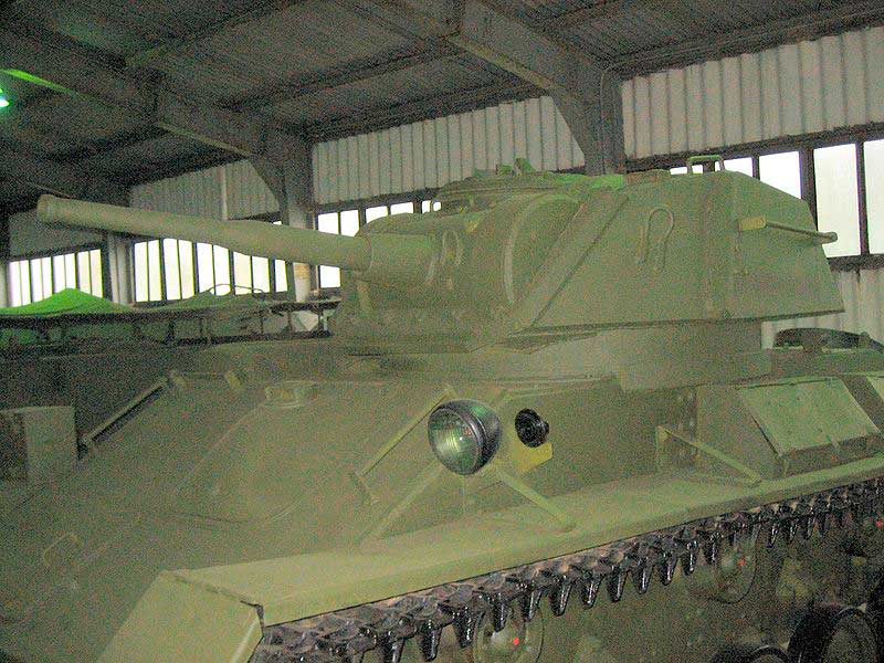 Башня лёгкого танка Т-80. Вид слева Башня лёгкого танка Т-80. Вид слева