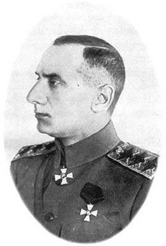 А. В. Колчак, официальная фотография 1919 года А. В. Колчак, официальная фотография 1919 года
