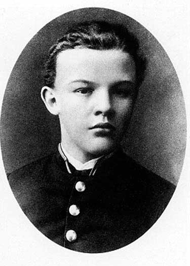Выпускник Симбирской гимназии Владимир Ульянов. 1887 год.