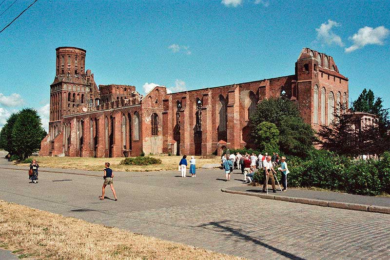 Развалины собора в 1982 году