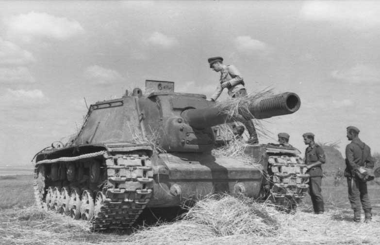 СУ-152, август-сентябрь 1943 года. СУ-152, август-сентябрь 1943 года.