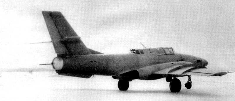 Первый летный Ил-40 после доработок апреля 1953 г. Первый летный Ил-40 после доработок апреля 1953 г.