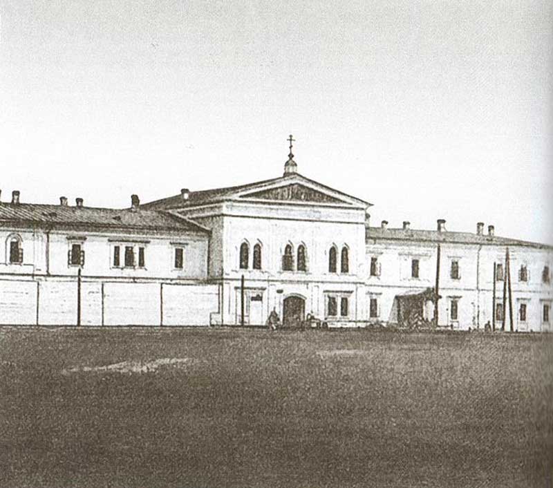 Иркутский тюремный замок — последнее земное пристанище А. В. Колчака. Открытка начала XX века Иркутский тюремный замок — последнее земное пристанище А. В. Колчака. Открытка начала XX века