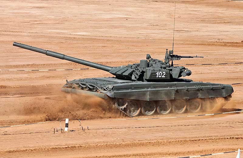 Российский Т-72Б3, впервые продемонстрированный на танковом биатлоне 2013. Российский Т-72Б3, впервые продемонстрированный на танковом биатлоне 2013.