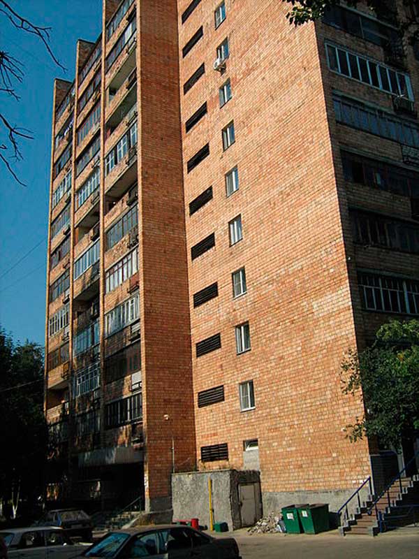 Дом, где Сахаров жил в Горьком (Нижний Новгород, район Щербинки)