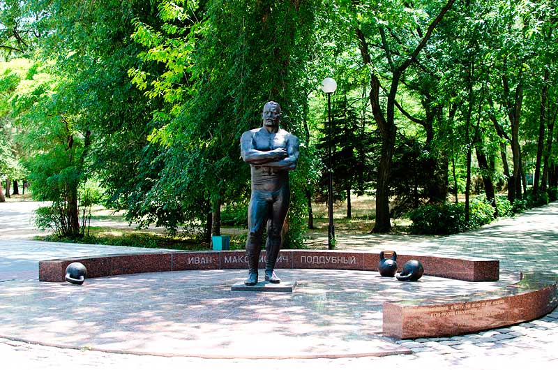 Памятник в Ейске