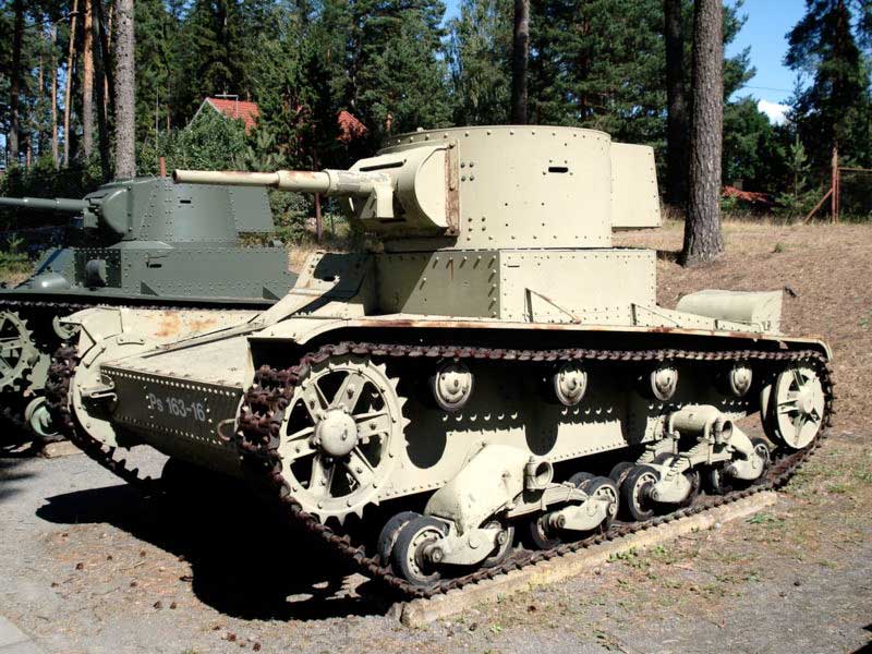 Однобашенный Т-26 с клёпаным корпусом и башней первого образца,узкой нишей Однобашенный Т-26 с клёпаным корпусом и башней первого образца,узкой нишей