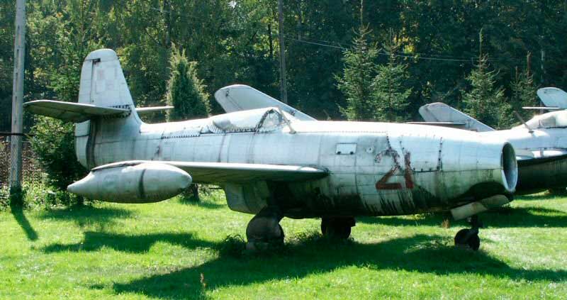 Як-23 в Музее Белого Орла, Скаржиско-Каменна, Польша