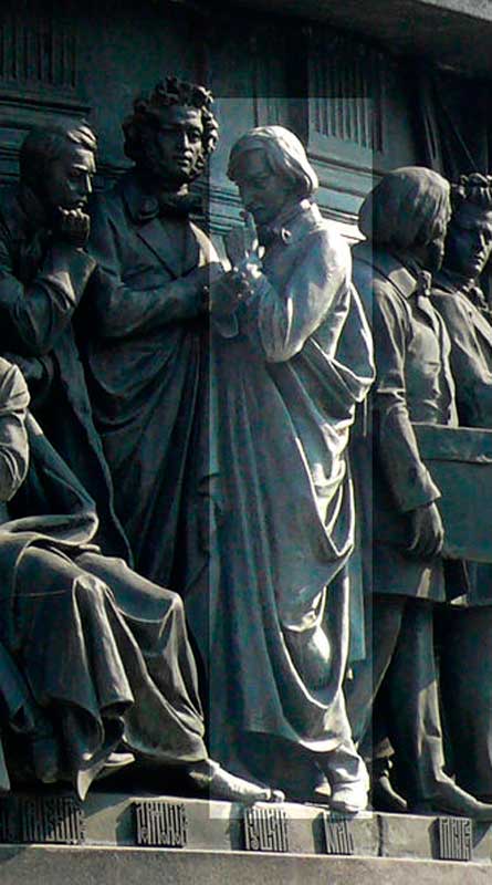 Н. В. Гоголь на Памятнике «1000-летие России» в Великом Новгороде Н. В. Гоголь на Памятнике «1000-летие России» в Великом Новгороде