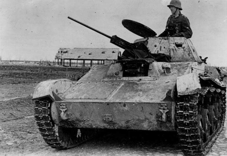 Захваченный Т-60 на службе вермахта, 1942 год Захваченный Т-60 на службе вермахта, 1942 год