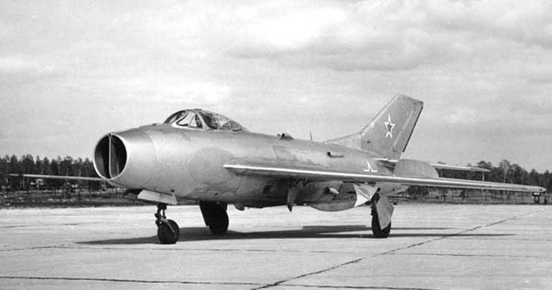 Микоян,Гуревич МиГ-19 Микоян,Гуревич МиГ-19