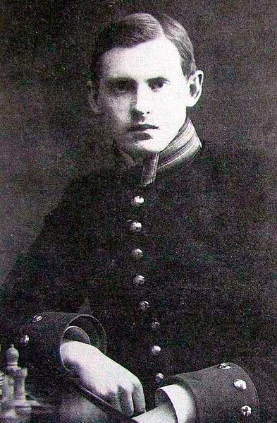 Александр Алехин, чемпион Москвы. Фотография Карла Буллы (1909 год) Александр Алехин, чемпион Москвы. Фотография Карла Буллы (1909 год)